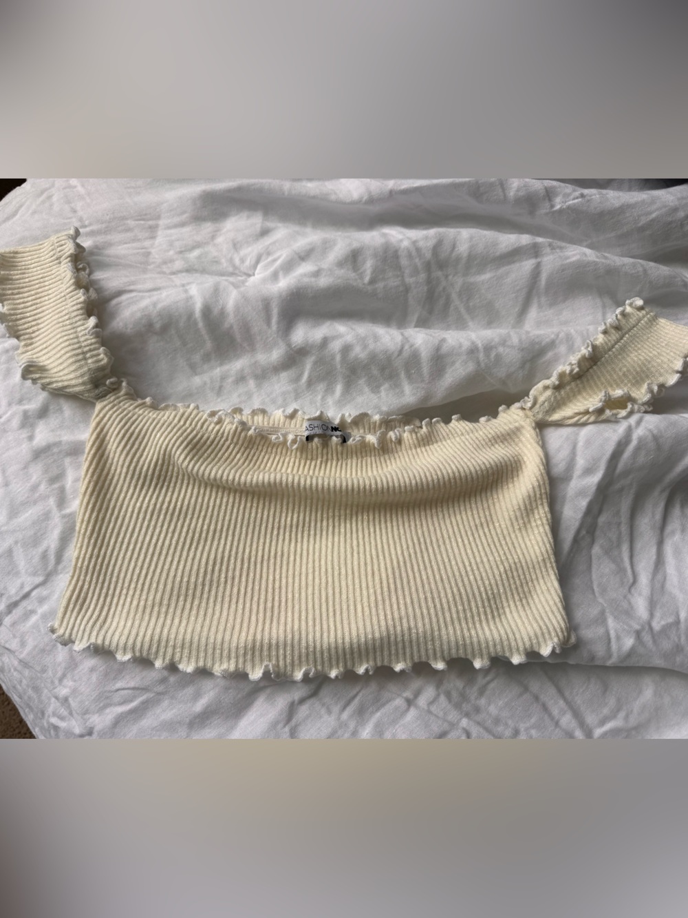 Vintage Fashion Nova Off-Shoulder Ribbed Crop top - Cream